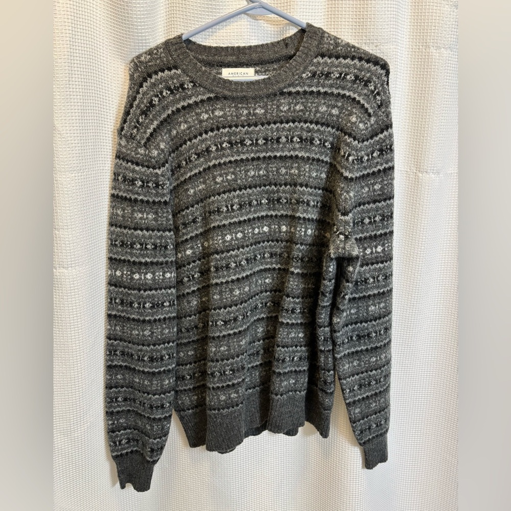 Gray Patterned Sweater - image 1